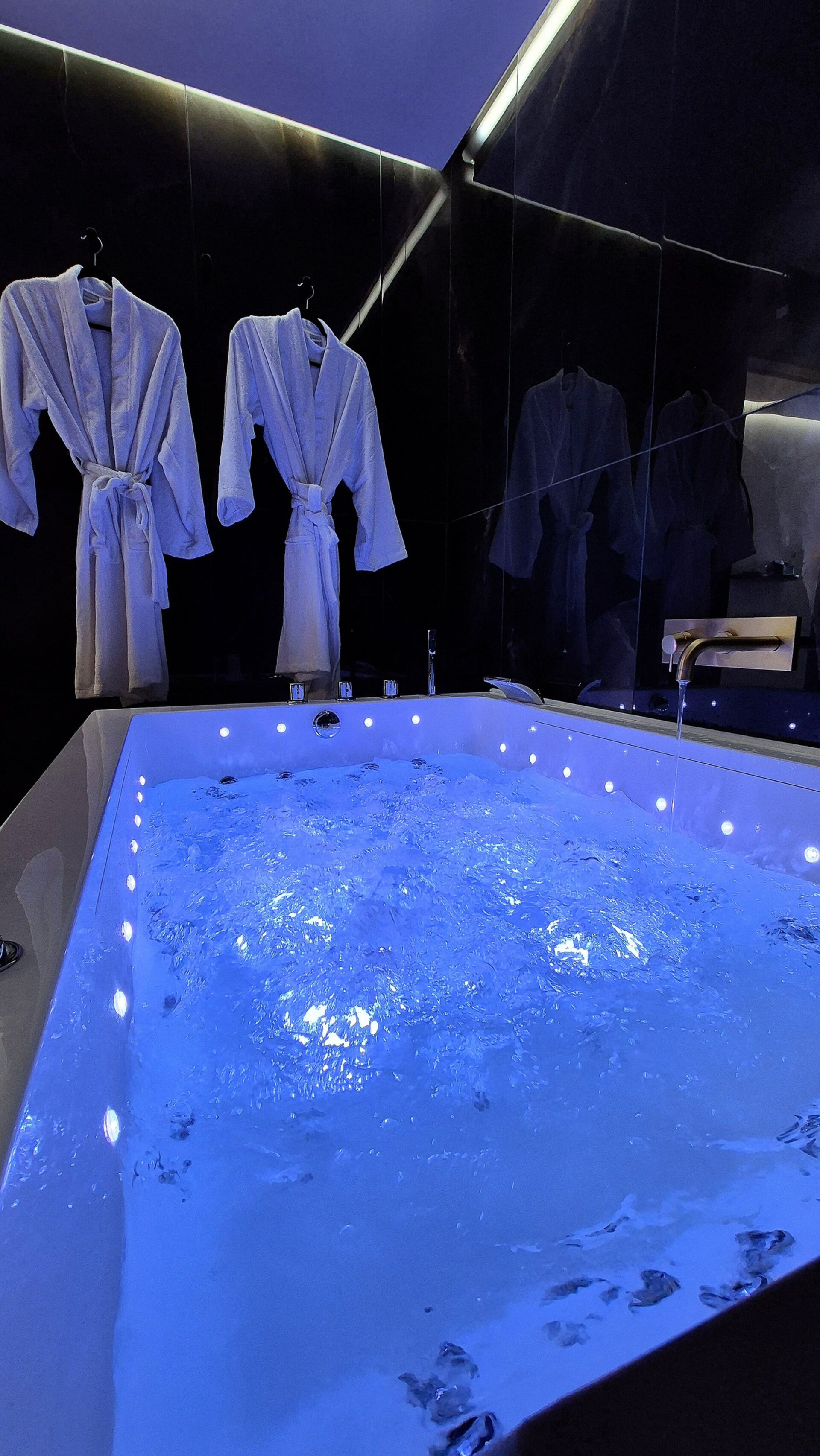 Vue aérienne de la plage de Canet Plage depuis la suite